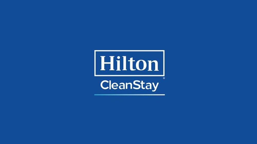 Hampton Inn Newport Exterior foto